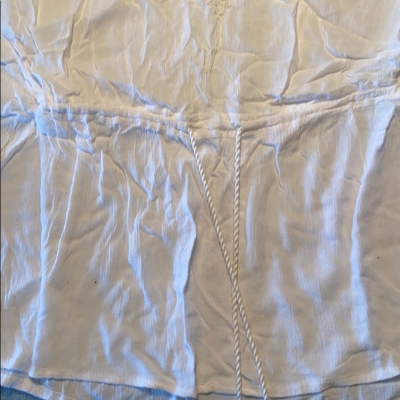 Silver top - Picture 3 of 3